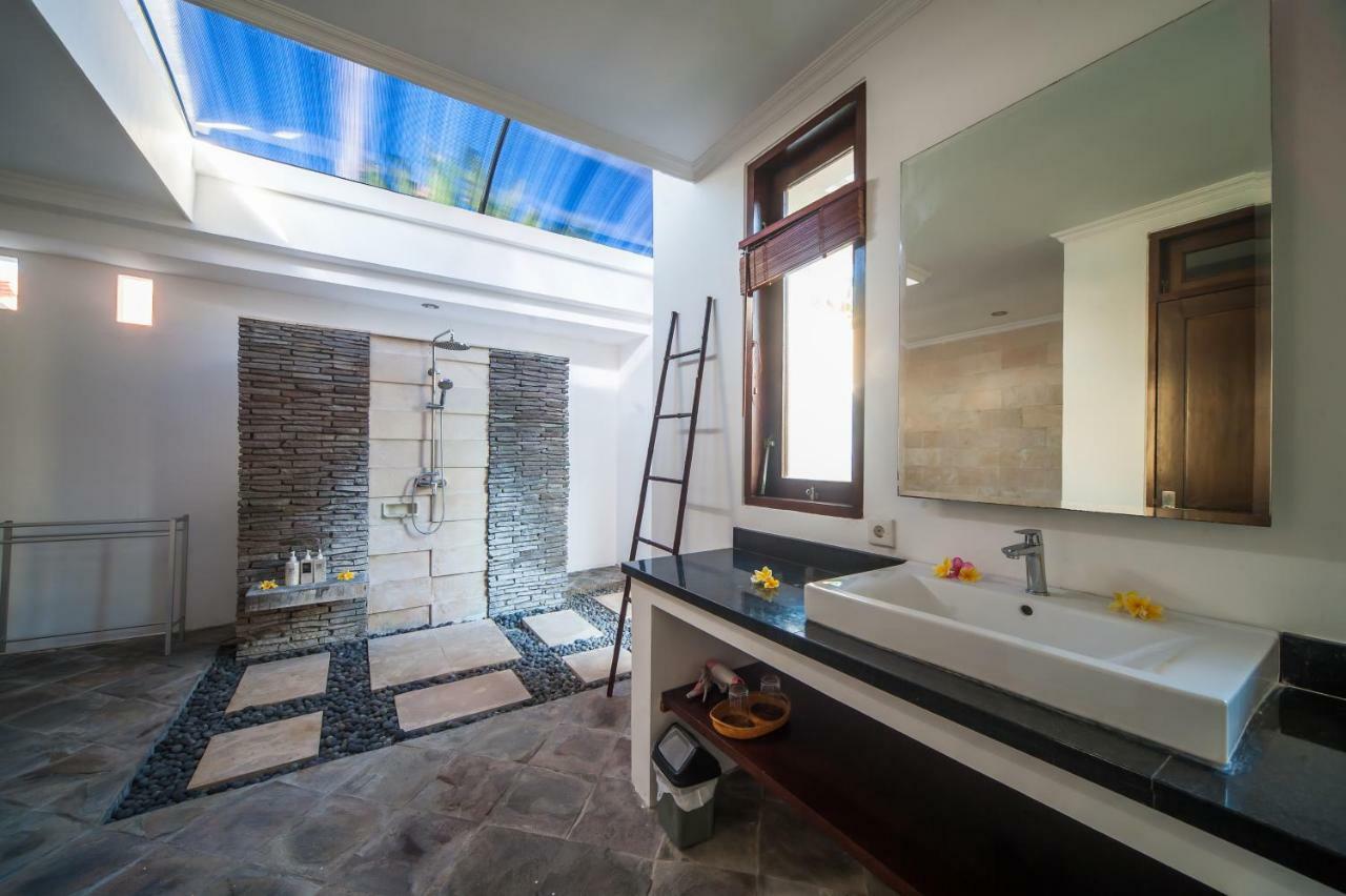 Turiya Villa Sanur Bagian luar foto